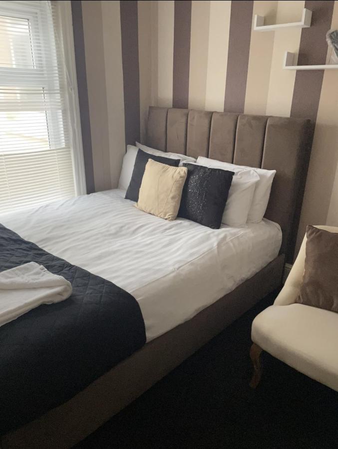 Phildene Suites Blackpool Exterior photo